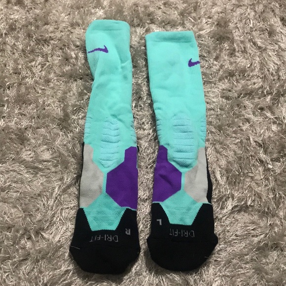 Nike Elites - Picture 1 of 2